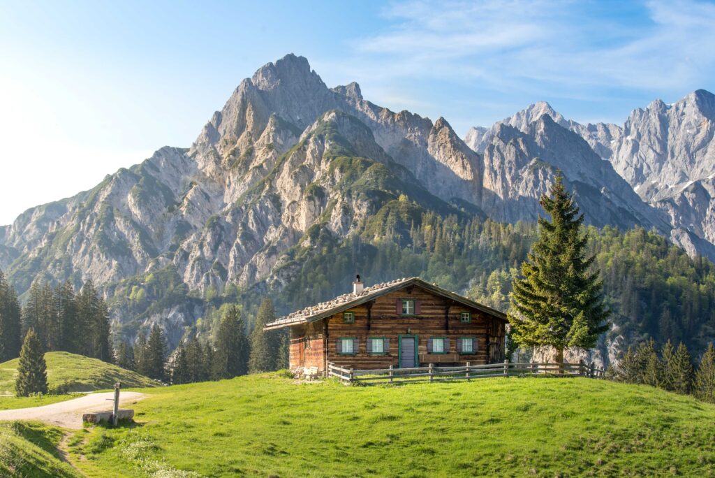 Hütte in den Bergen